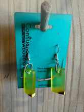 Load image into Gallery viewer, Fragment Dangle Earring